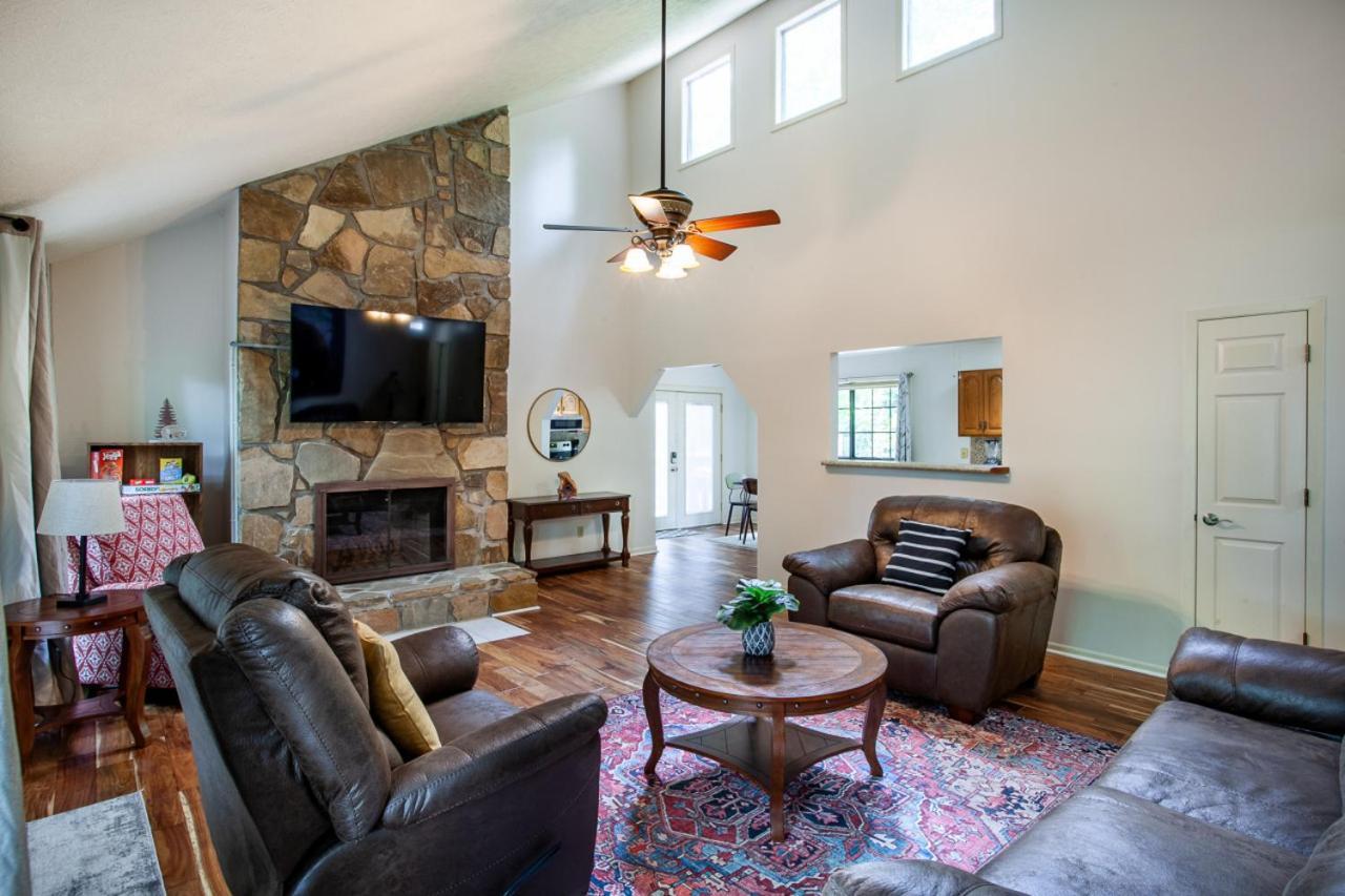 Little Cub Cottage - Mtn Views & Community Pools Gatlinburg Exteriér fotografie