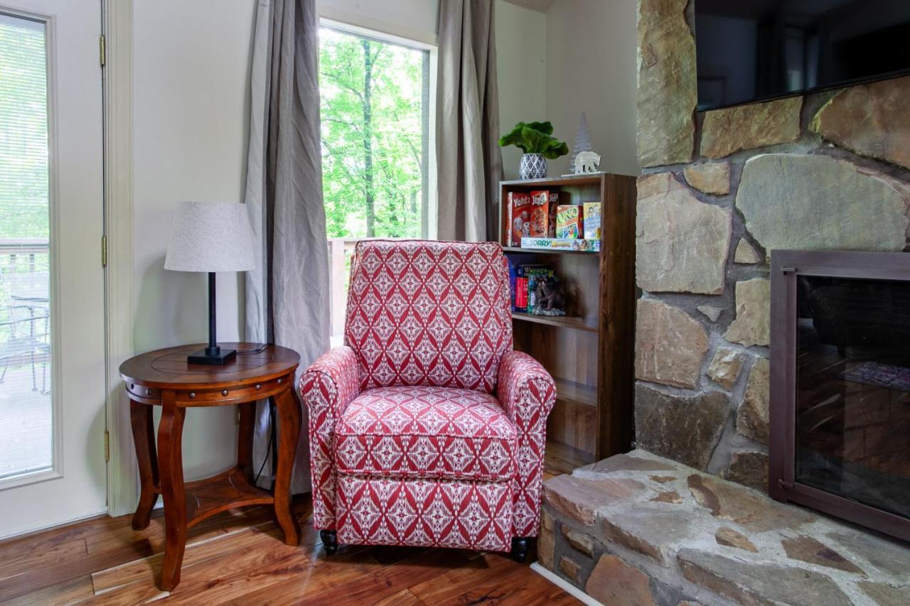 Little Cub Cottage - Mtn Views & Community Pools Gatlinburg Exteriér fotografie